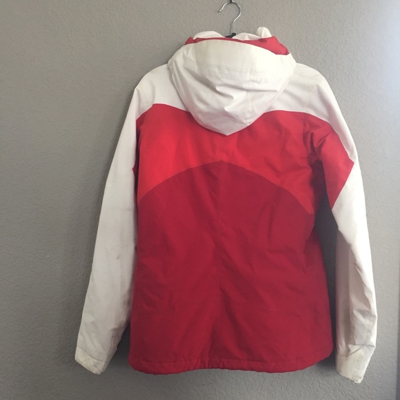 Patagonia Two Toned Red & White Ski Snow Jacket - Picture 3 of 13
